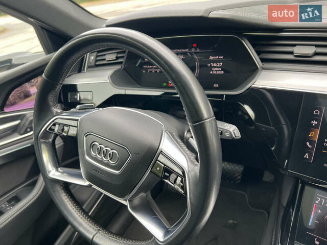 Синий Ауди E-Tron, объемом двигателя 0 л и пробегом 143 тыс. км за 27000 $, фото 24 на Automoto.ua