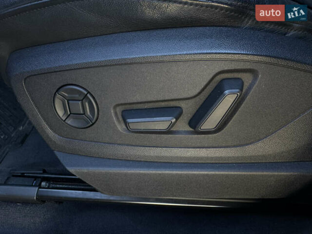 Синий Ауди E-Tron, объемом двигателя 0 л и пробегом 133 тыс. км за 23900 $, фото 49 на Automoto.ua