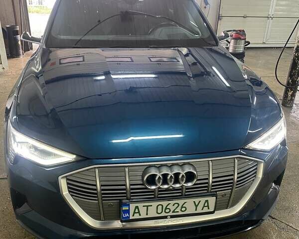 Синий Ауди E-Tron, объемом двигателя 0 л и пробегом 87 тыс. км за 28500 $, фото 5 на Automoto.ua
