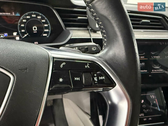 Синій Ауді E-Tron, об'ємом двигуна 0 л та пробігом 113 тис. км за 33000 $, фото 10 на Automoto.ua