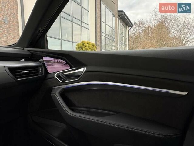 Синий Ауди E-Tron, объемом двигателя 0 л и пробегом 119 тыс. км за 29500 $, фото 28 на Automoto.ua