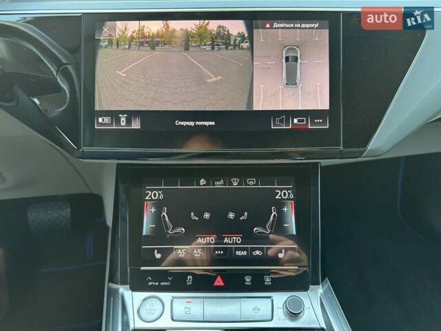 Синій Ауді E-Tron, об'ємом двигуна 0 л та пробігом 130 тис. км за 28999 $, фото 34 на Automoto.ua
