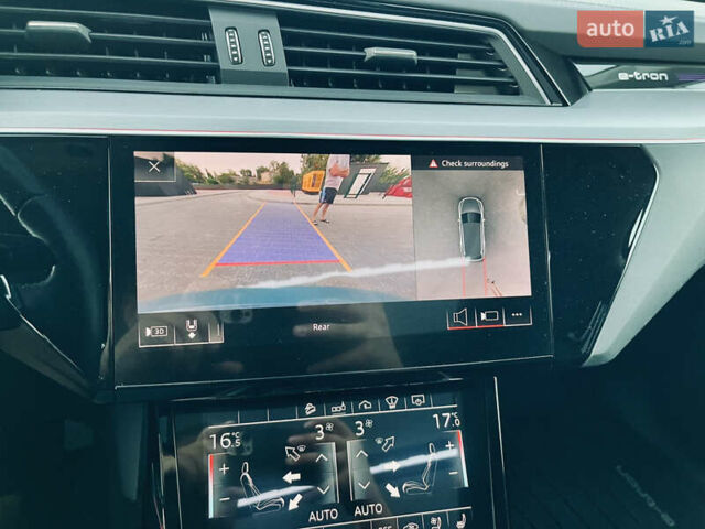 Синій Ауді E-Tron, об'ємом двигуна 0 л та пробігом 97 тис. км за 27900 $, фото 31 на Automoto.ua