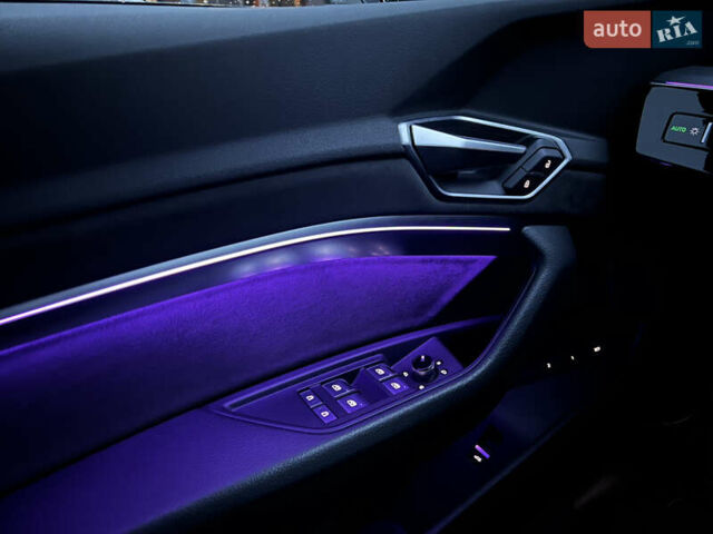 Синій Ауді E-Tron, об'ємом двигуна 0 л та пробігом 135 тис. км за 25800 $, фото 65 на Automoto.ua