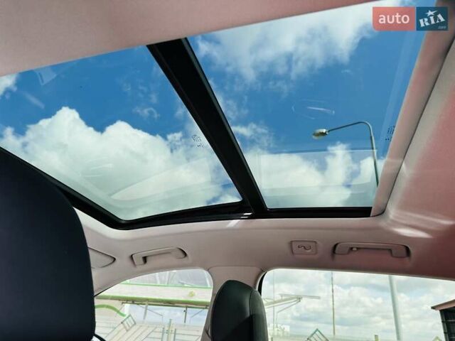 Ауді E-Tron 2019 у Тернополі на Automoto.ua Синій Ауді E-Tron, об'ємом двигуна 0 л та пробігом 200 тис. км за 21700 $, фото 25 на Automoto.ua