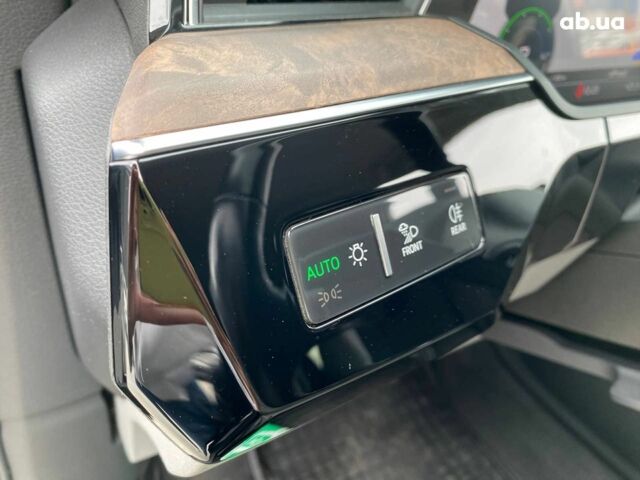 Синий Ауди E-Tron, объемом двигателя 0 л и пробегом 125 тыс. км за 25240 $, фото 18 на Automoto.ua