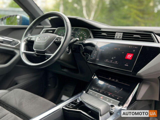 Синий Ауди E-Tron, объемом двигателя 95 л и пробегом 124 тыс. км за 26999 $, фото 11 на Automoto.ua