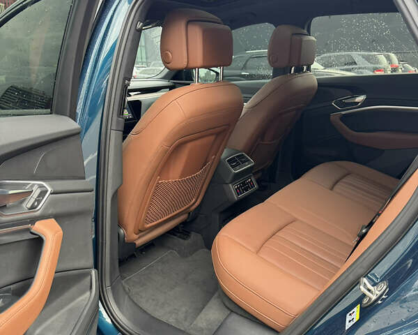 Синий Ауди E-Tron, объемом двигателя 0 л и пробегом 85 тыс. км за 31690 $, фото 11 на Automoto.ua