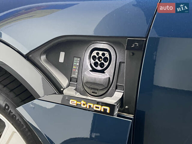 Синий Ауди E-Tron, объемом двигателя 0 л и пробегом 299 тыс. км за 23490 $, фото 28 на Automoto.ua