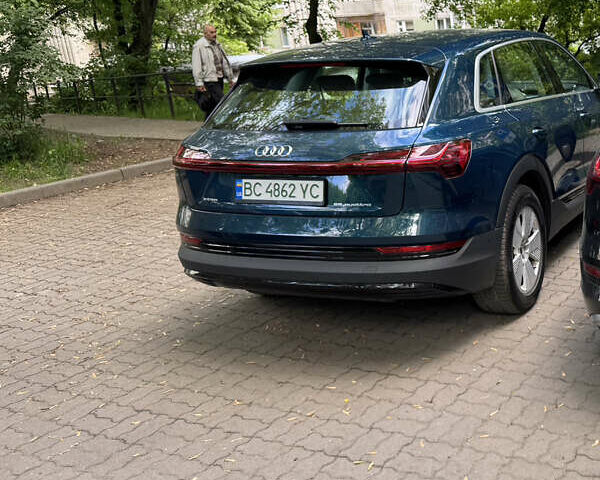 Синий Ауди E-Tron, объемом двигателя 0 л и пробегом 135 тыс. км за 26400 $, фото 9 на Automoto.ua