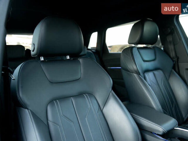 Синій Ауді E-Tron, об'ємом двигуна 0 л та пробігом 66 тис. км за 37500 $, фото 31 на Automoto.ua