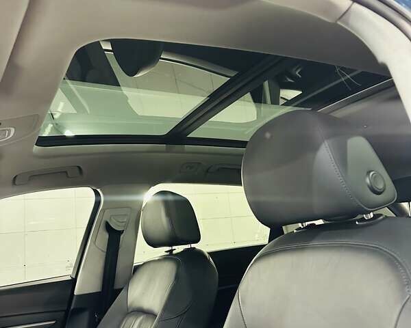 Ауді E-Tron 2019 у Тернополі на Automoto.ua Синій Ауді E-Tron, об'ємом двигуна 0 л та пробігом 200 тис. км за 21700 $, фото 44 на Automoto.ua