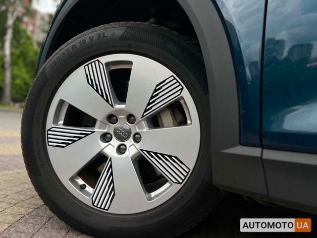 Синий Ауди E-Tron, объемом двигателя 95 л и пробегом 124 тыс. км за 26999 $, фото 8 на Automoto.ua