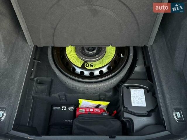 Ауди E-Tron 2019 в Хмельницком на Automoto.ua Синий Ауди E-Tron, объемом двигателя 0 л и пробегом 77 тыс. км за 32527 $, фото 76 на Automoto.ua