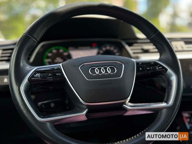 Синий Ауди E-Tron, объемом двигателя 95 л и пробегом 118 тыс. км за 35800 $, фото 18 на Automoto.ua