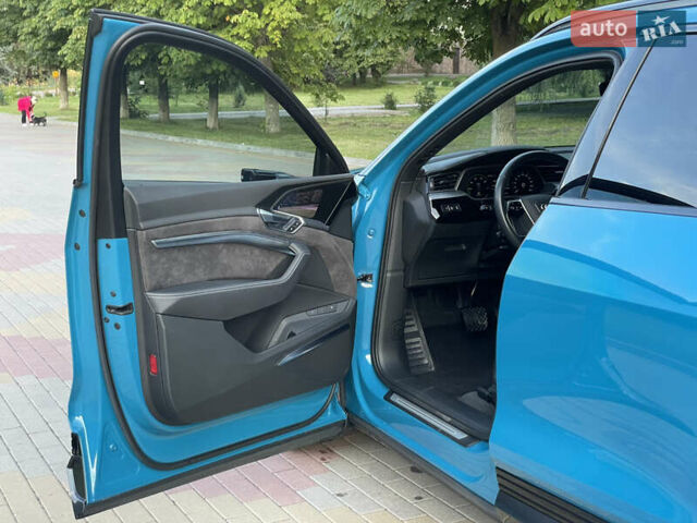 Синий Ауди E-Tron, объемом двигателя 0 л и пробегом 49 тыс. км за 35490 $, фото 10 на Automoto.ua