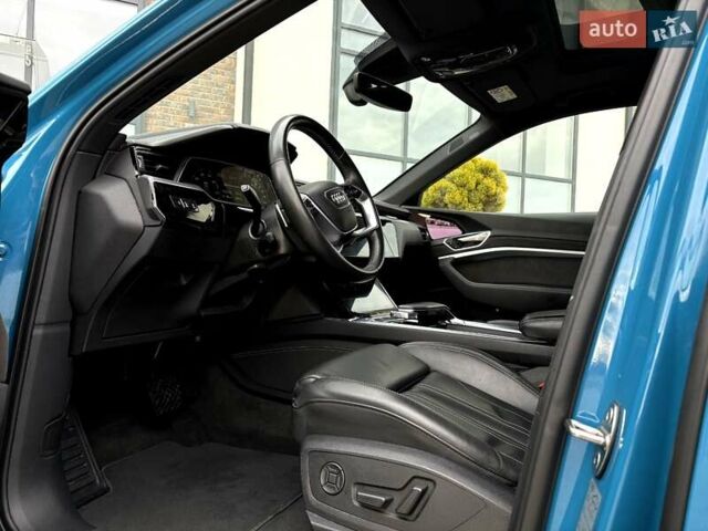 Синий Ауди E-Tron, объемом двигателя 0 л и пробегом 119 тыс. км за 29990 $, фото 26 на Automoto.ua