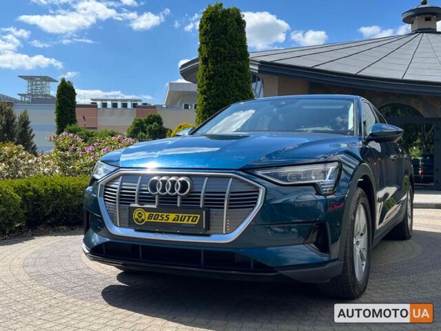 Синий Ауди E-Tron, объемом двигателя 95 л и пробегом 118 тыс. км за 35800 $, фото 2 на Automoto.ua