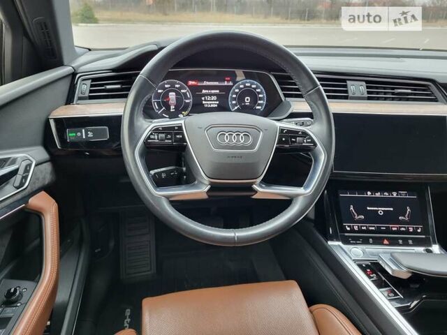 Синий Ауди E-Tron, объемом двигателя 0 л и пробегом 69 тыс. км за 35000 $, фото 4 на Automoto.ua