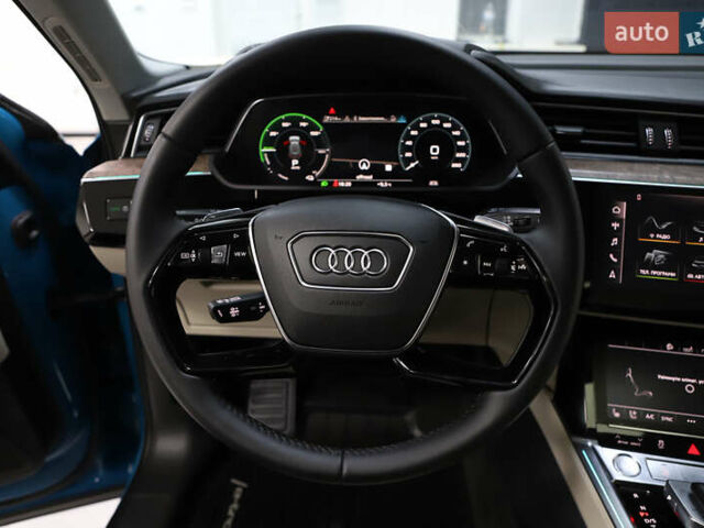 Синий Ауди E-Tron, объемом двигателя 0 л и пробегом 80 тыс. км за 28900 $, фото 81 на Automoto.ua