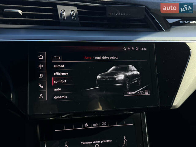 Синий Ауди E-Tron, объемом двигателя 0 л и пробегом 133 тыс. км за 23900 $, фото 78 на Automoto.ua