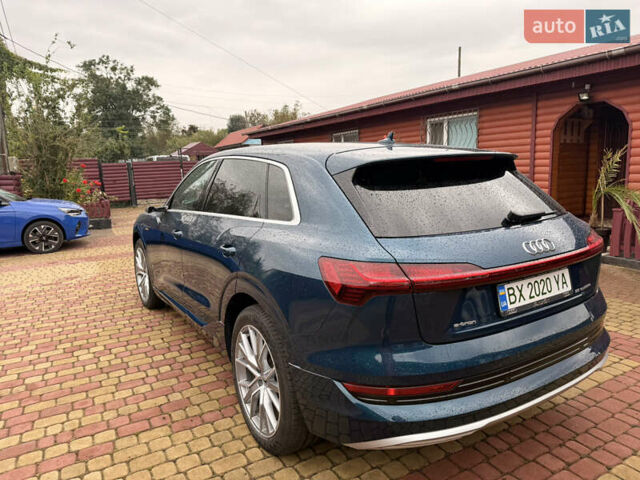 Ауди E-Tron 2019 в Хмельницком на Automoto.ua Синий Ауди E-Tron, объемом двигателя 0 л и пробегом 77 тыс. км за 32527 $, фото 11 на Automoto.ua