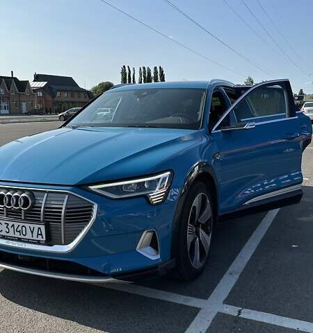 Синій Ауді E-Tron, об'ємом двигуна 0 л та пробігом 101 тис. км за 33500 $, фото 2 на Automoto.ua