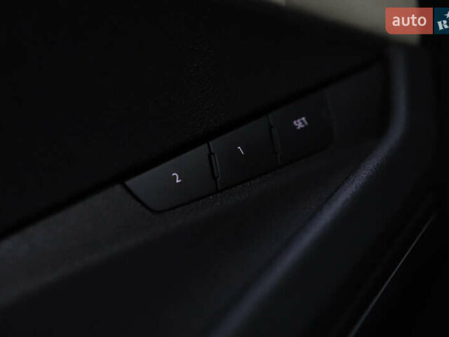 Синий Ауди E-Tron, объемом двигателя 0 л и пробегом 80 тыс. км за 28900 $, фото 71 на Automoto.ua