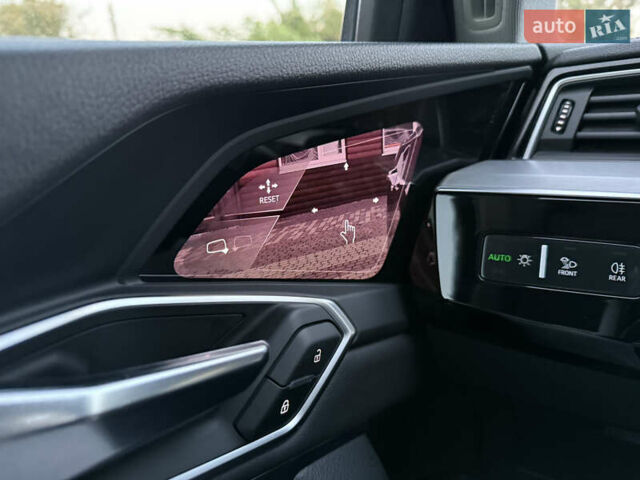 Синий Ауди E-Tron, объемом двигателя 0 л и пробегом 80 тыс. км за 33000 $, фото 82 на Automoto.ua