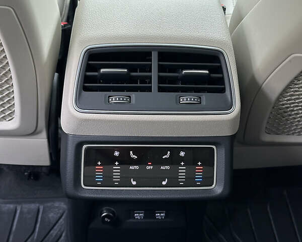 Синий Ауди E-Tron, объемом двигателя 0 л и пробегом 89 тыс. км за 30000 $, фото 19 на Automoto.ua