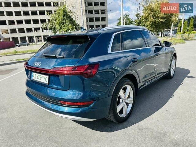 Ауді E-Tron 2019 у Тернополі на Automoto.ua Синій Ауді E-Tron, об'ємом двигуна 0 л та пробігом 200 тис. км за 21700 $, фото 9 на Automoto.ua