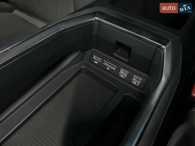 Синий Ауди E-Tron, объемом двигателя 0 л и пробегом 299 тыс. км за 23490 $, фото 61 на Automoto.ua