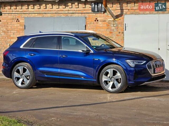 Синий Ауди E-Tron, объемом двигателя 0 л и пробегом 43 тыс. км за 39500 $, фото 98 на Automoto.ua