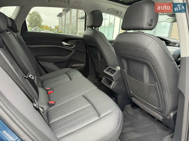 Синий Ауди E-Tron, объемом двигателя 0 л и пробегом 96 тыс. км за 24999 $, фото 27 на Automoto.ua