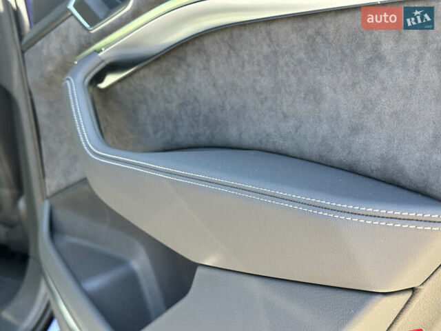 Синий Ауди E-Tron, объемом двигателя 0 л и пробегом 58 тыс. км за 43999 $, фото 73 на Automoto.ua