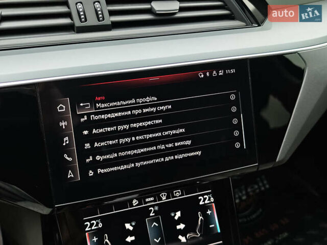 Синий Ауди E-Tron, объемом двигателя 0 л и пробегом 95 тыс. км за 34999 $, фото 54 на Automoto.ua