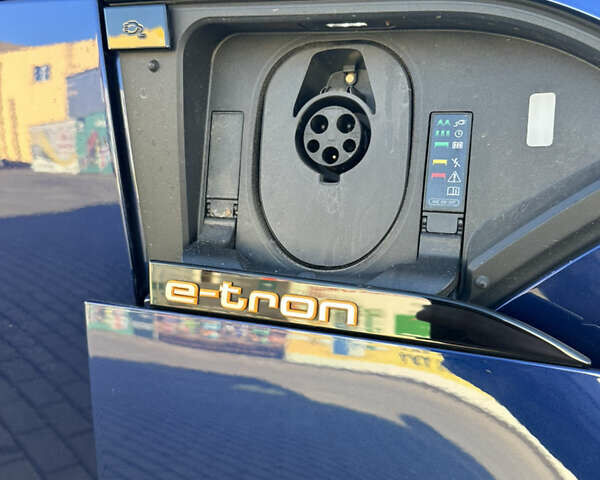 Синий Ауди E-Tron, объемом двигателя 0 л и пробегом 46 тыс. км за 31000 $, фото 22 на Automoto.ua