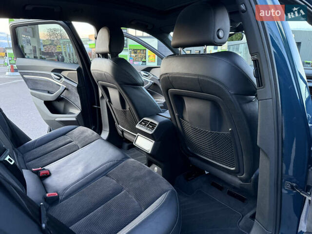 Синій Ауді E-Tron, об'ємом двигуна 0 л та пробігом 170 тис. км за 26499 $, фото 59 на Automoto.ua