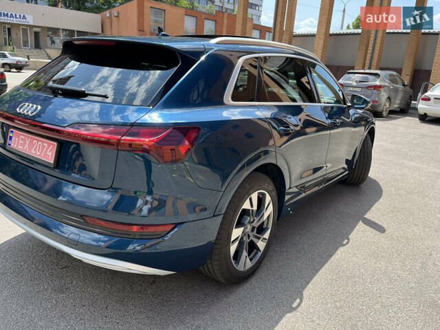 Синий Ауди E-Tron, объемом двигателя 0 л и пробегом 126 тыс. км за 25900 $, фото 125 на Automoto.ua