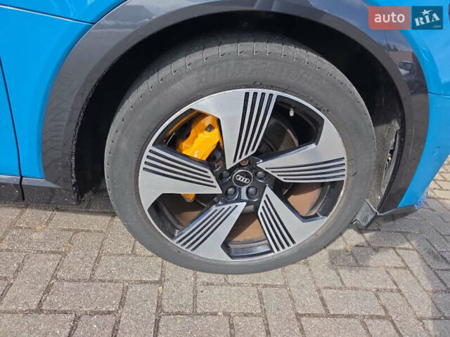 Синий Ауди E-Tron, объемом двигателя 0 л и пробегом 77 тыс. км за 33500 $, фото 2 на Automoto.ua