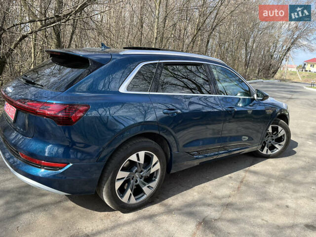 Синий Ауди E-Tron, объемом двигателя 0 л и пробегом 126 тыс. км за 25900 $, фото 63 на Automoto.ua