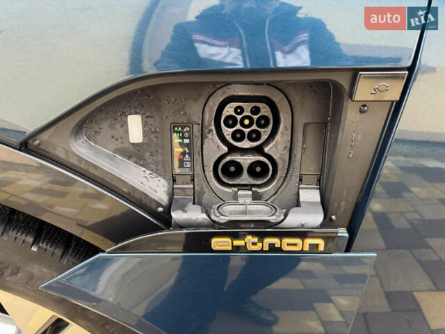 Синий Ауди E-Tron, объемом двигателя 0 л и пробегом 52 тыс. км за 35000 $, фото 22 на Automoto.ua