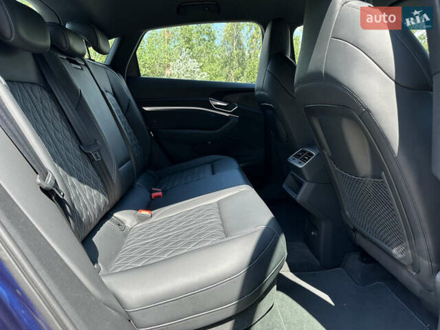 Синий Ауди E-Tron, объемом двигателя 0 л и пробегом 58 тыс. км за 43999 $, фото 75 на Automoto.ua