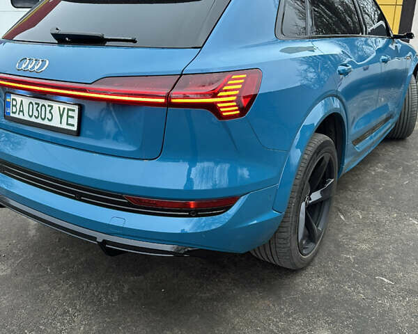 Синий Ауди E-Tron, объемом двигателя 0 л и пробегом 65 тыс. км за 38000 $, фото 9 на Automoto.ua