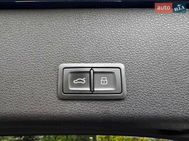 Синий Ауди E-Tron, объемом двигателя 0 л и пробегом 104 тыс. км за 33490 $, фото 38 на Automoto.ua