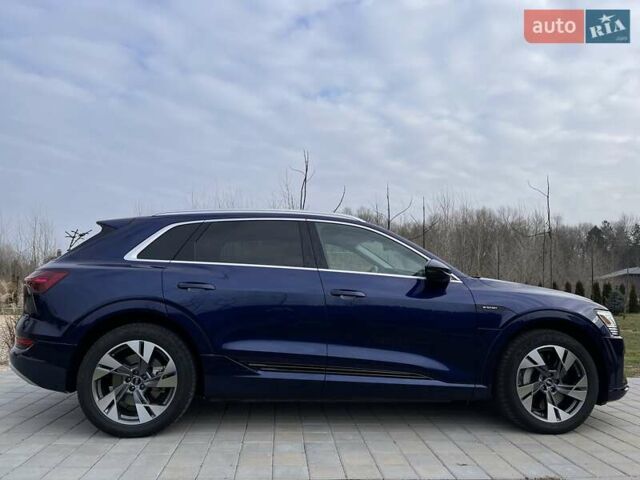 Синий Ауди E-Tron, объемом двигателя 0 л и пробегом 55 тыс. км за 37500 $, фото 10 на Automoto.ua