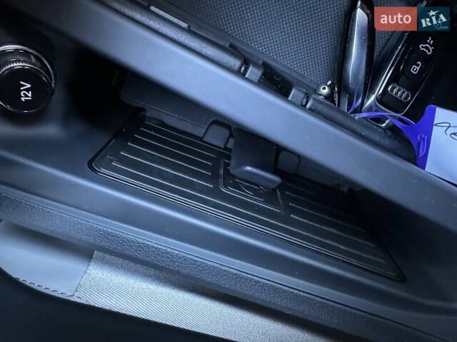 Синий Ауди E-Tron, объемом двигателя 0 л и пробегом 47 тыс. км за 36500 $, фото 64 на Automoto.ua