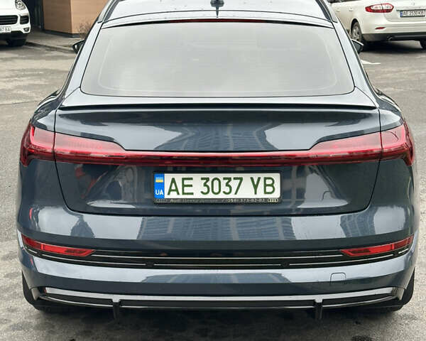 Синій Ауді E-Tron, об'ємом двигуна 0 л та пробігом 34 тис. км за 55000 $, фото 5 на Automoto.ua