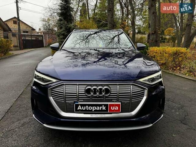 Синий Ауди E-Tron, объемом двигателя 0 л и пробегом 104 тыс. км за 33490 $, фото 3 на Automoto.ua