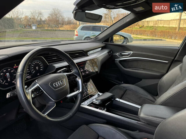 Синий Ауди E-Tron, объемом двигателя 0 л и пробегом 71 тыс. км за 28300 $, фото 42 на Automoto.ua